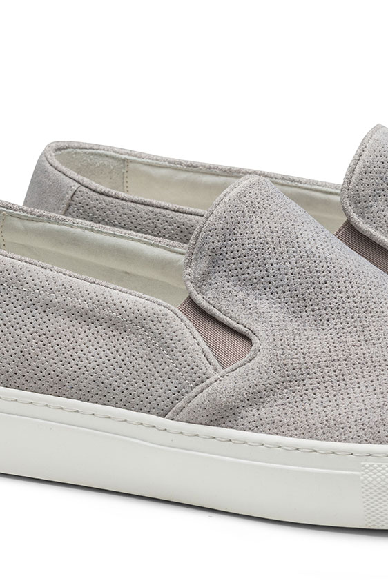 Slip-on sneaker perforated washed suede light blue