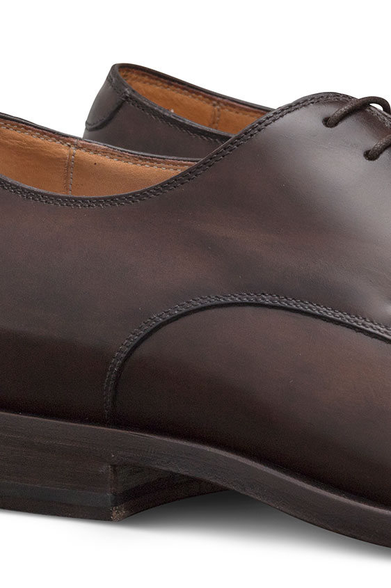 Derby with plain tip fine calf chocolate brown
