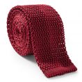Dark red knit tie