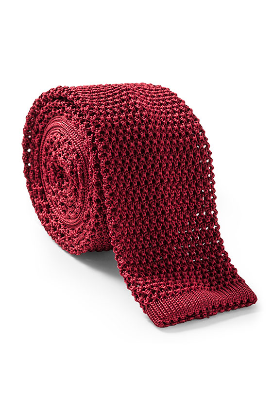 Dark red knit tie