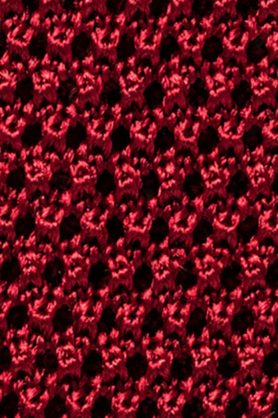 Dark red knit tie