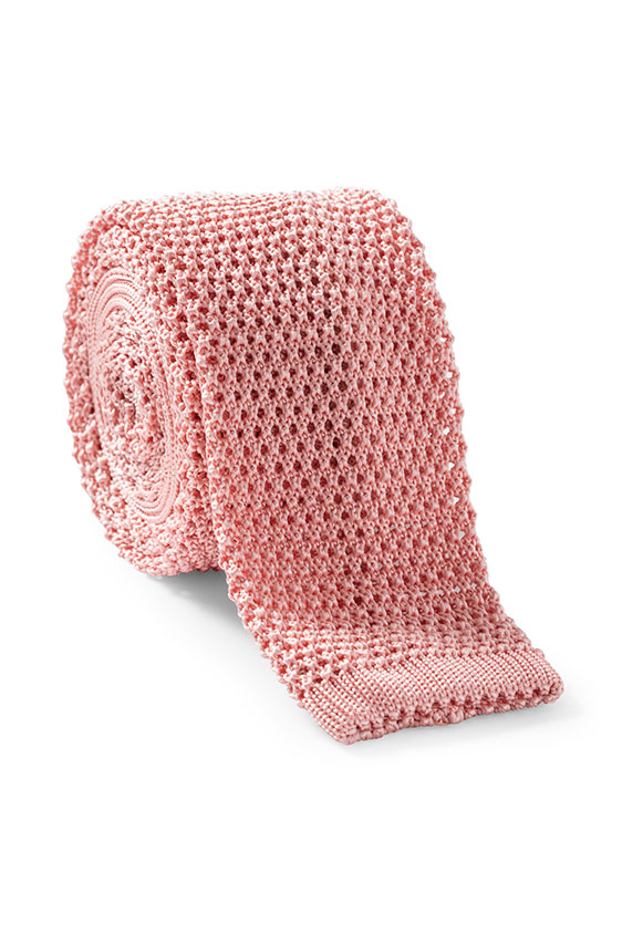 Pink knit tie
