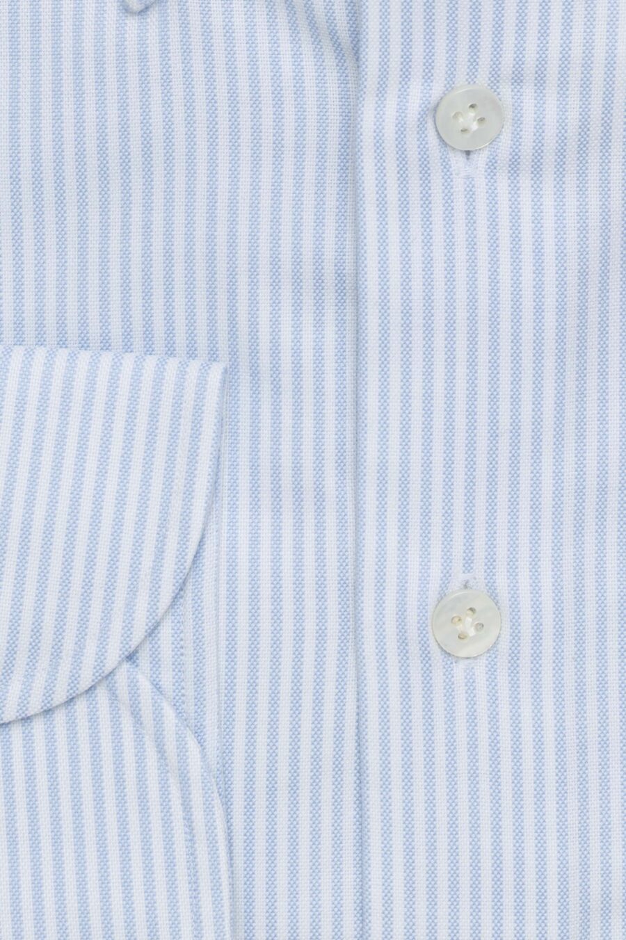 White natural stretch cotton oxford with blue stripes