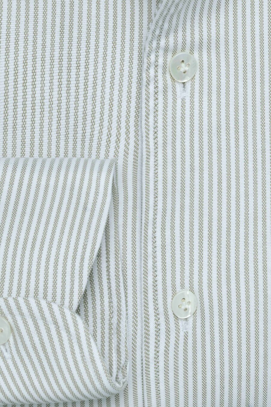 White natural stretch cotton oxford with sage stripes
